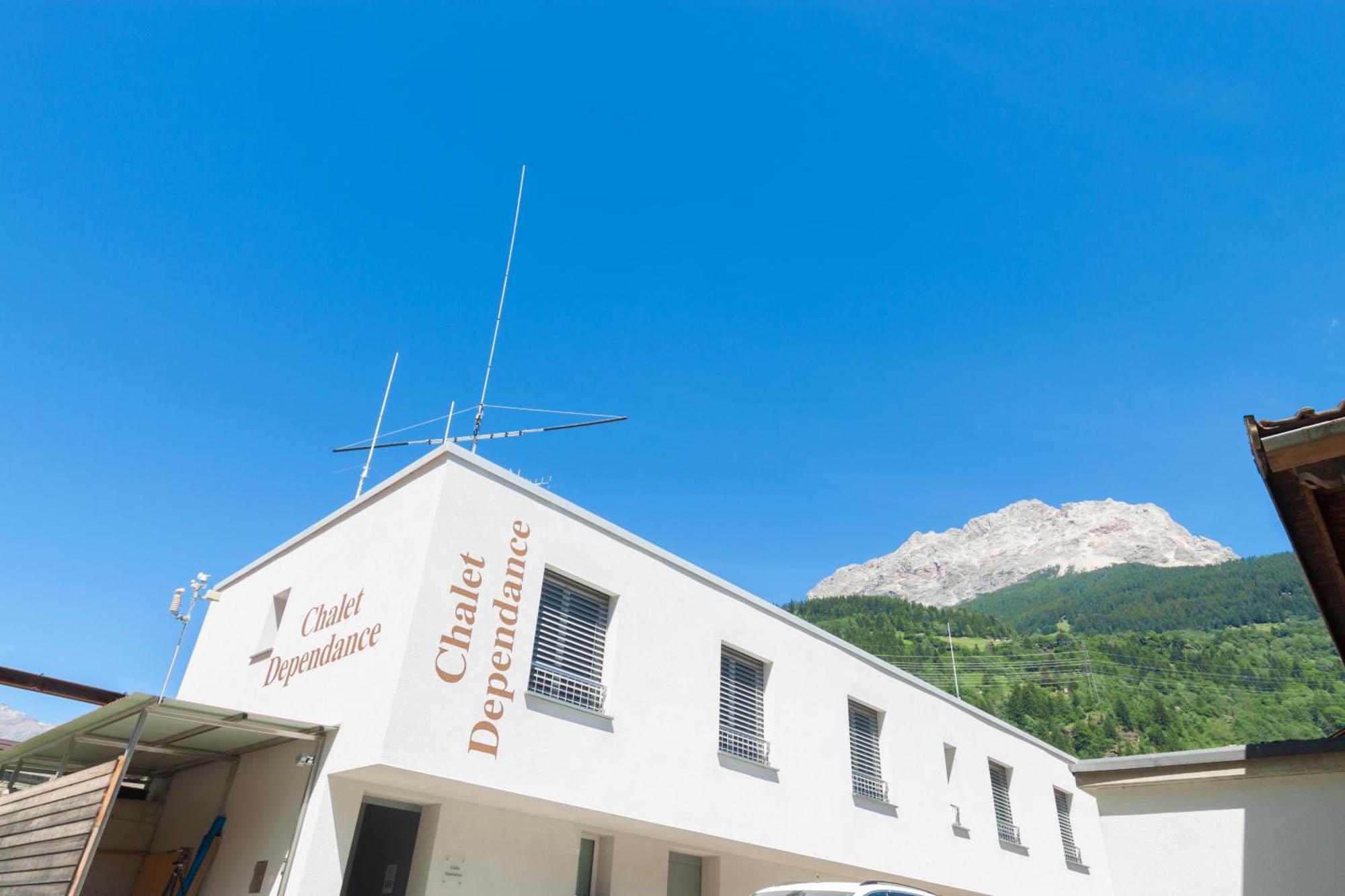 Ristorante Pensione Chalet Stazione พอสเชียโว ภายนอก รูปภาพ