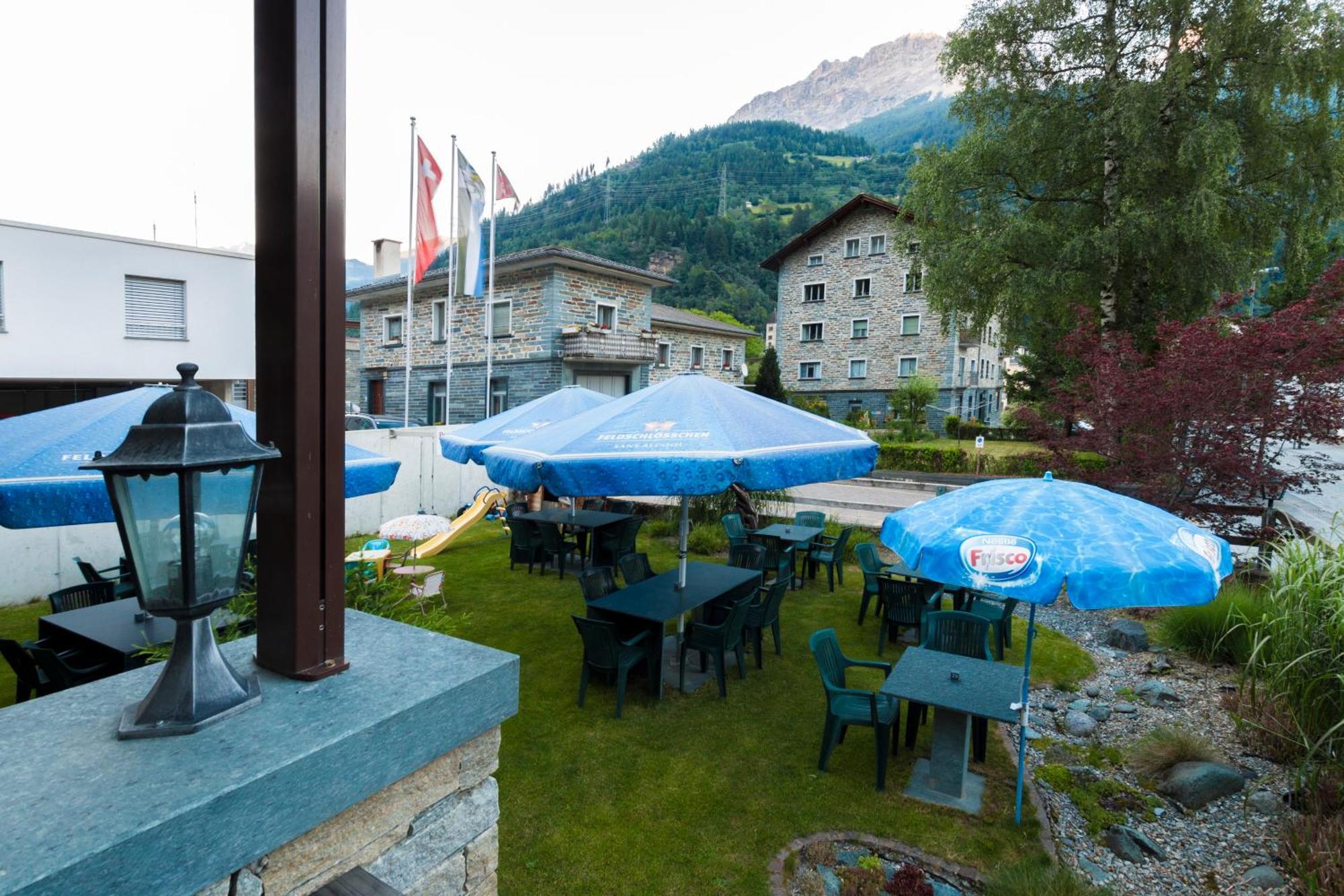 Ristorante Pensione Chalet Stazione พอสเชียโว ภายนอก รูปภาพ