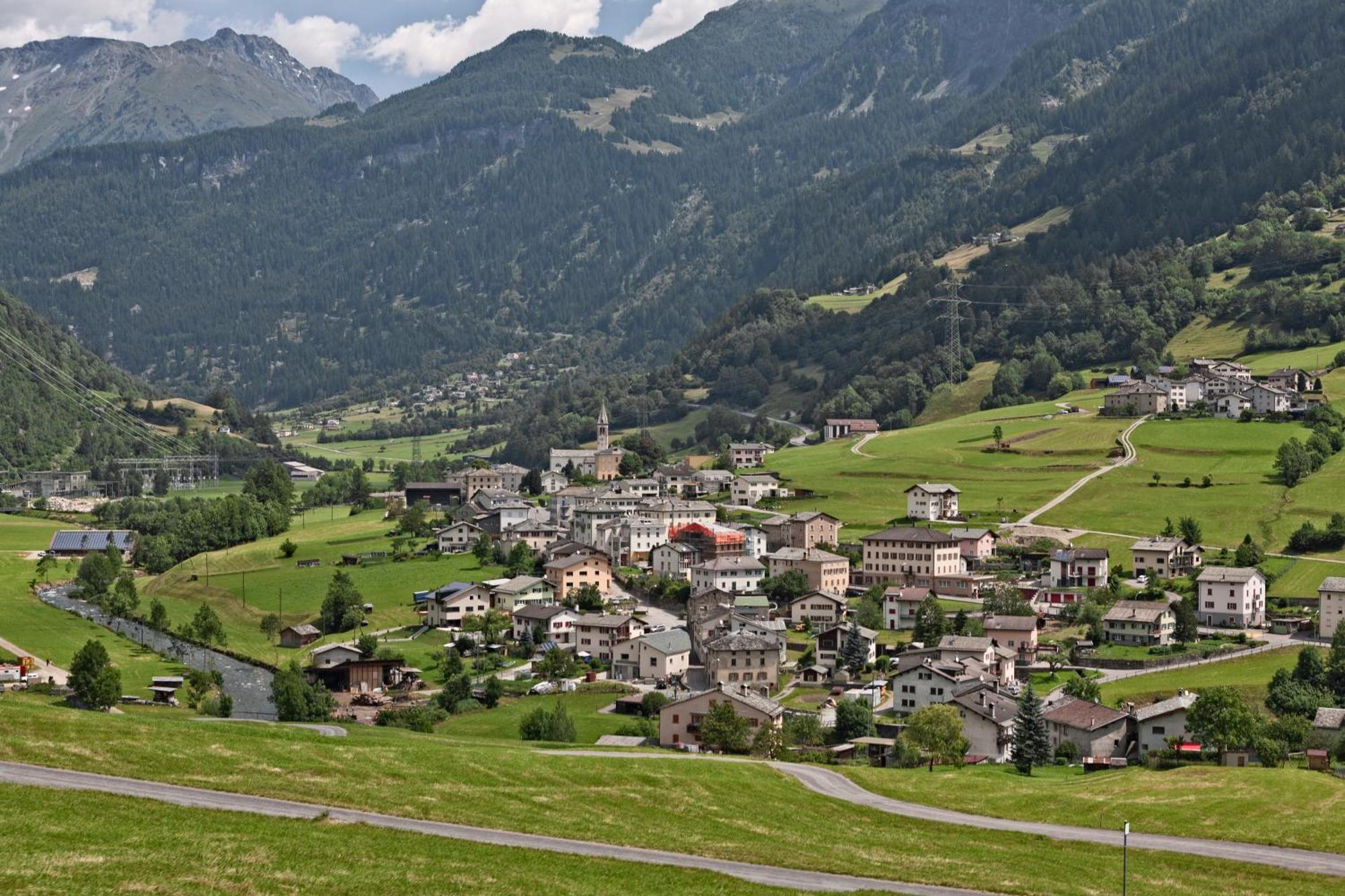 Ristorante Pensione Chalet Stazione พอสเชียโว ภายนอก รูปภาพ