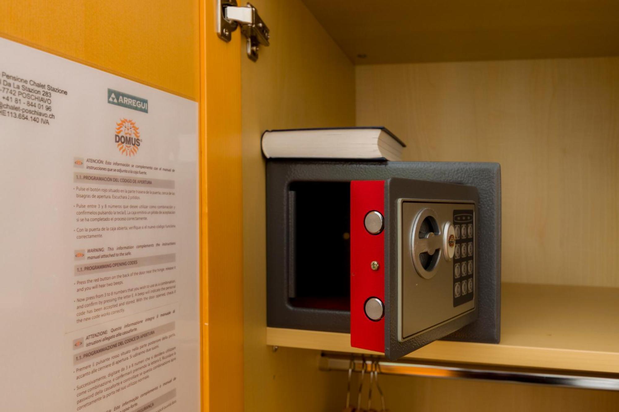 Ristorante Pensione Chalet Stazione พอสเชียโว ภายนอก รูปภาพ