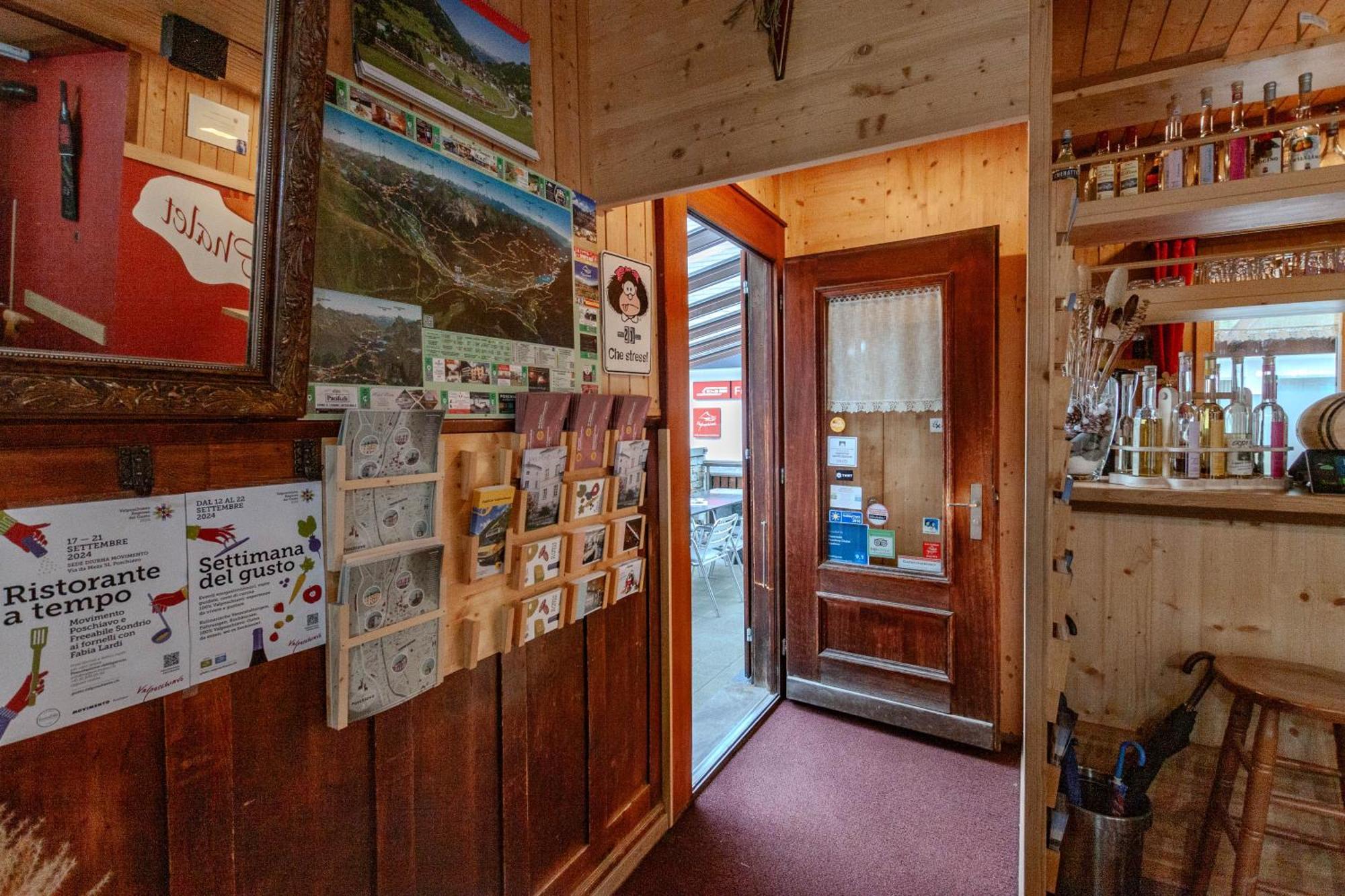 Ristorante Pensione Chalet Stazione พอสเชียโว ภายนอก รูปภาพ