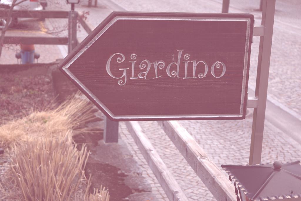 Ristorante Pensione Chalet Stazione พอสเชียโว ภายนอก รูปภาพ